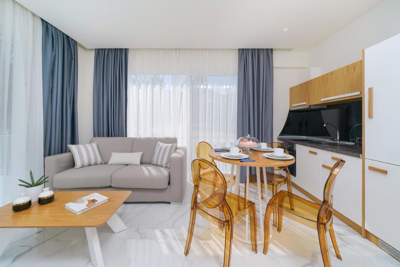 Hotel ASTERA Skala Rachoni  Buitenkant foto