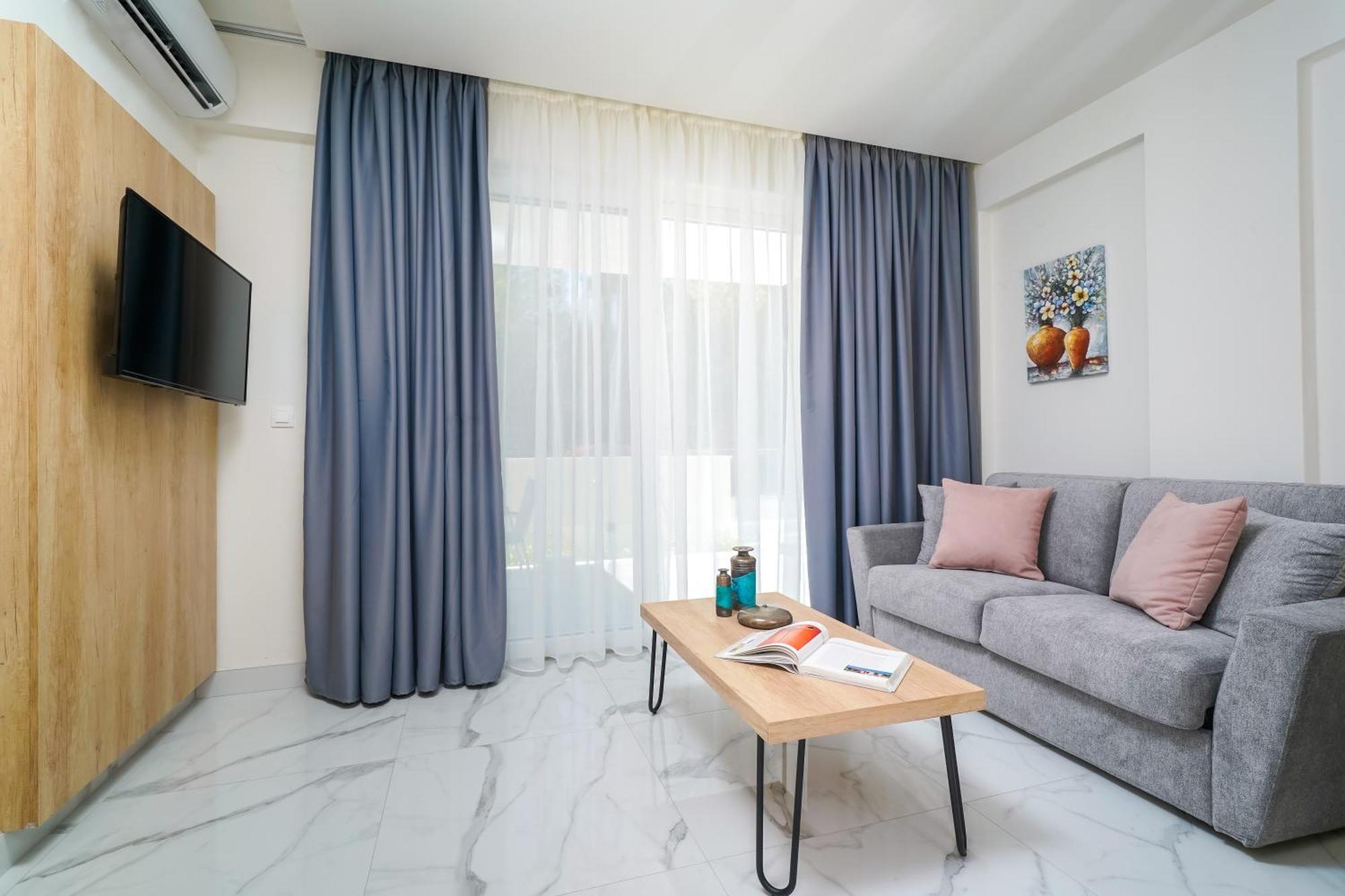 Hotel ASTERA Skala Rachoni  Buitenkant foto